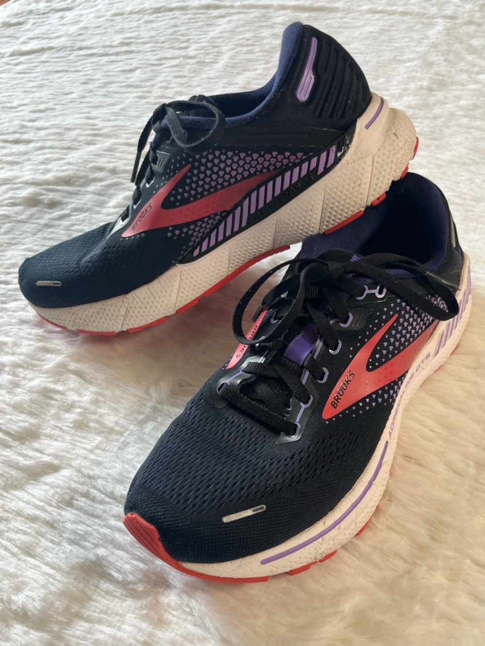 Brooks Adrenaline GTS 22